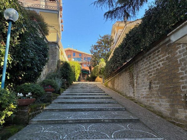 appartamento in vendita a Roma in zona Gianicolense