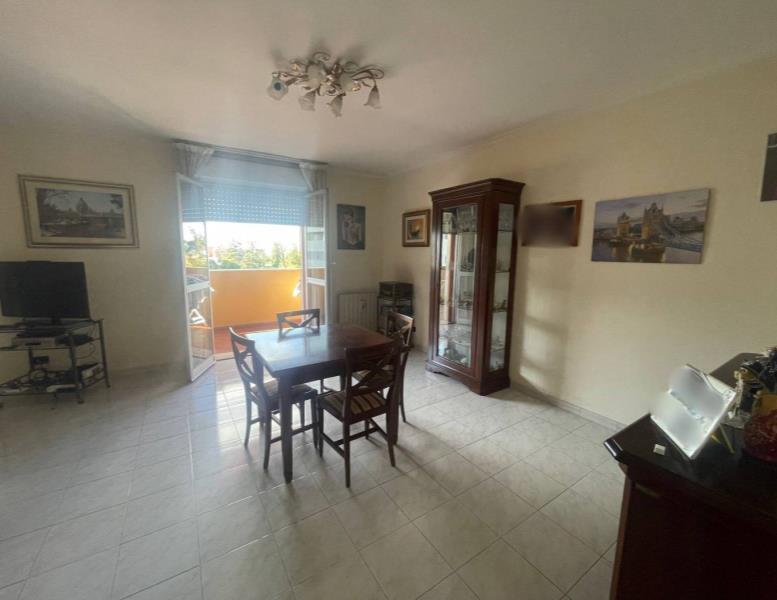 appartamento in vendita a Roma in zona Torre Gaia