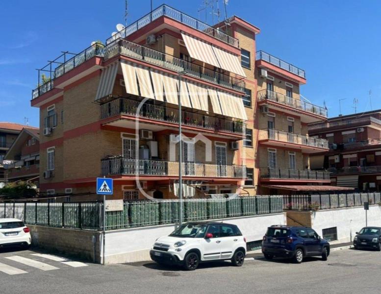 appartamento in vendita a Roma in zona Finocchio