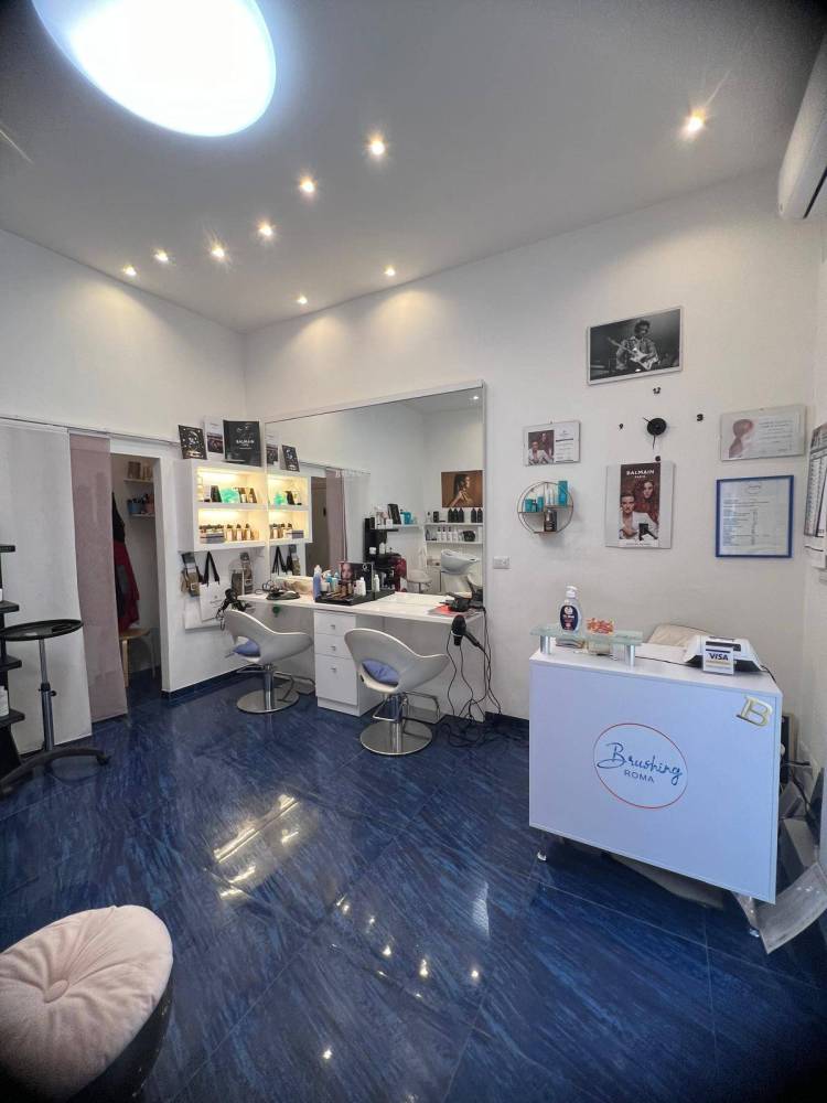 locale commerciale in vendita a Roma in zona Trieste