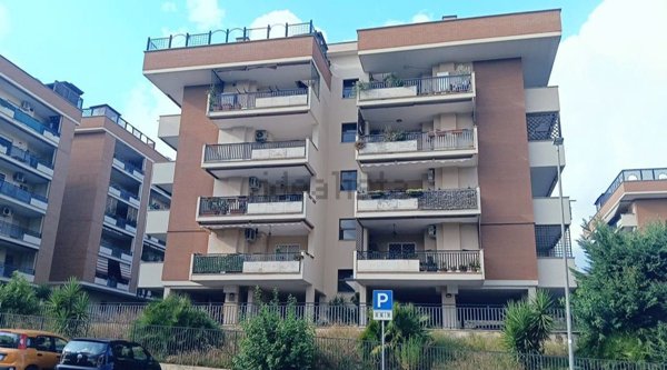 appartamento in vendita a Roma in zona Ponte di Nona