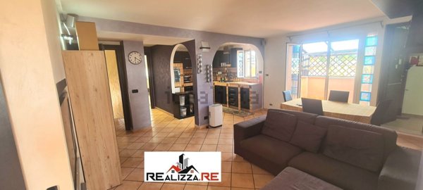 appartamento in vendita a Roma in zona Torre Angela