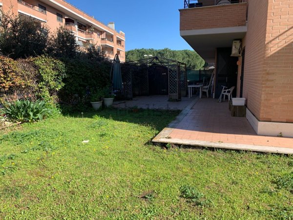 appartamento in vendita a Roma in zona Ponte di Nona