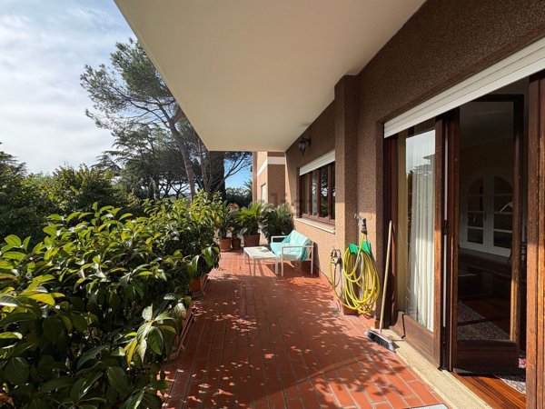 appartamento in vendita a Roma in zona Tor di Quinto