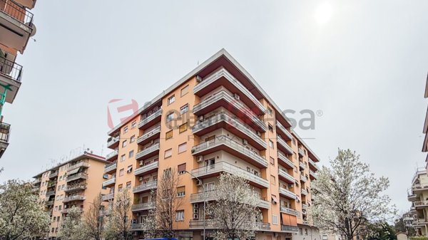 appartamento in vendita a Roma in zona Appio Latino