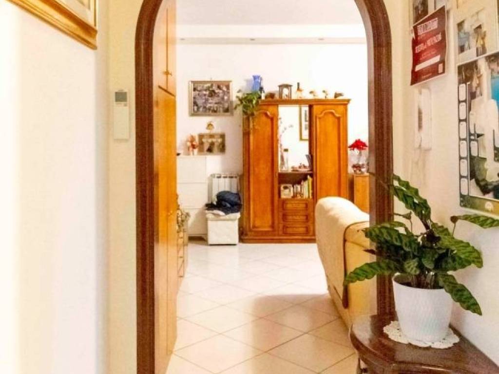 appartamento in vendita a Roma in zona Ostia