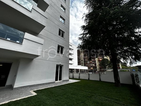 appartamento in vendita a Roma in zona Torre Maura