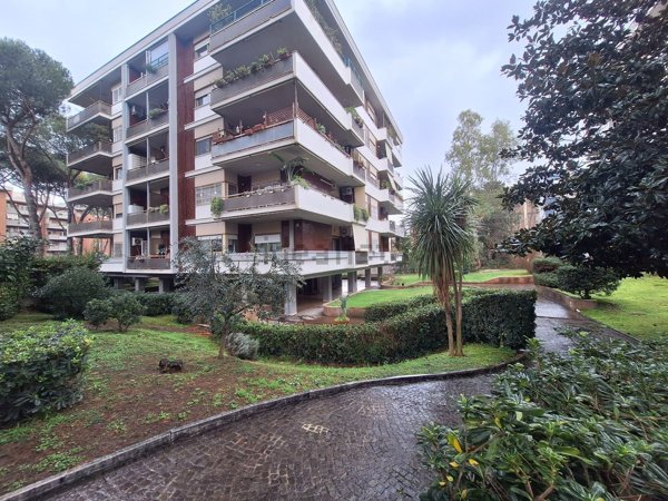 appartamento in vendita a Roma in zona Mostacciano