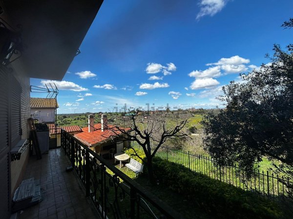 appartamento in vendita a Roma in zona Trigoria