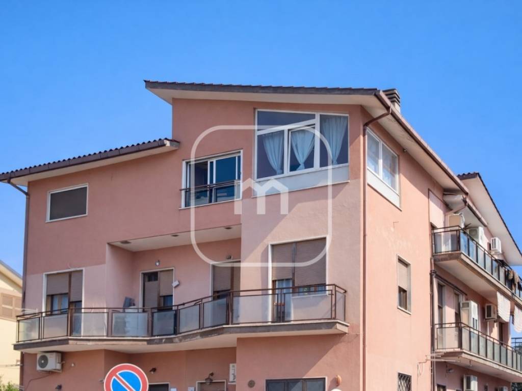 appartamento in vendita a Roma in zona Lunghezza