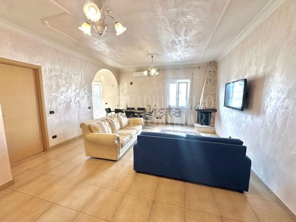 appartamento in vendita a Roma in zona Finocchio