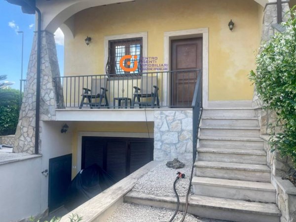 casa indipendente in vendita a Roma in zona Trigoria