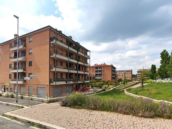 appartamento in vendita a Roma in zona Castelverde