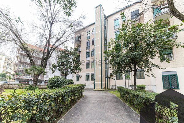 appartamento in vendita a Roma in zona Ostiense