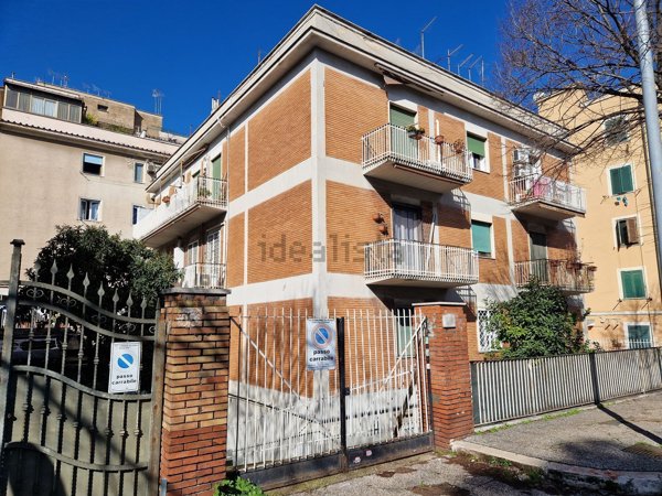 appartamento in vendita a Roma in zona Prenestino-Centocelle