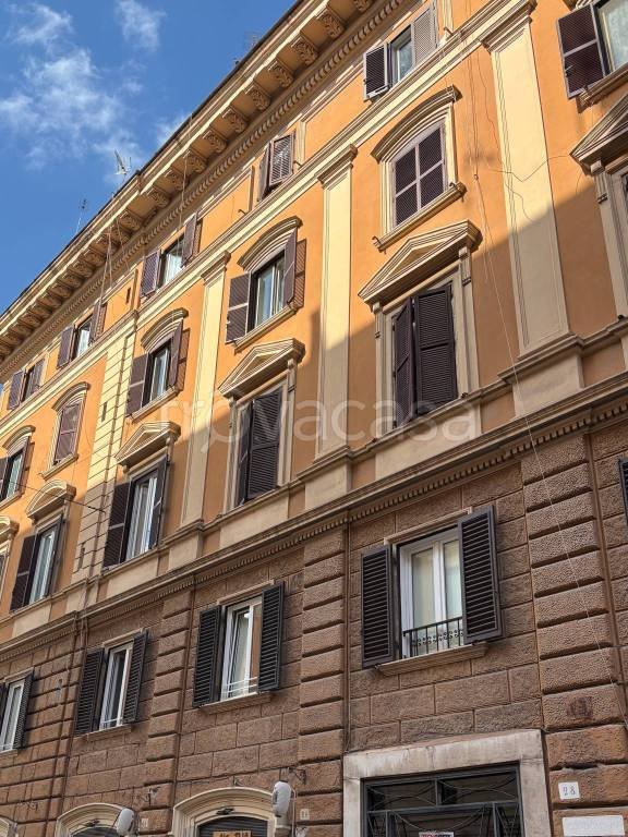 appartamento in vendita a Roma in zona Ostia