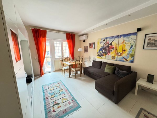 appartamento in vendita a Roma in zona Ostiense