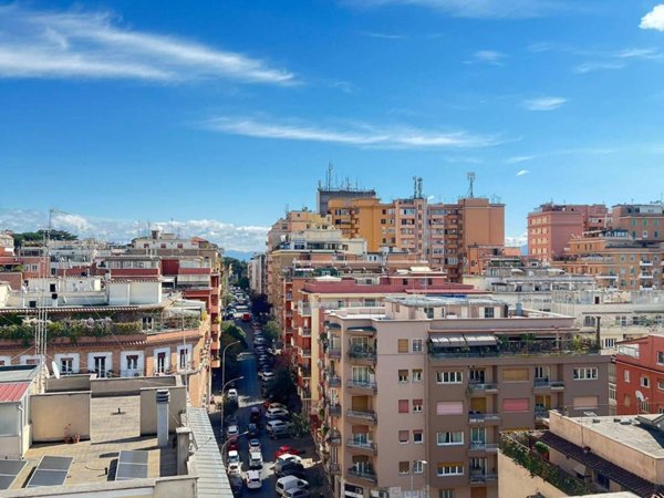 appartamento in vendita a Roma in zona Gianicolense