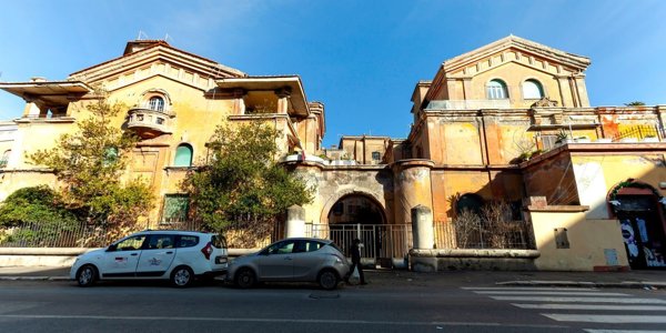 appartamento in vendita a Roma in zona Ostia