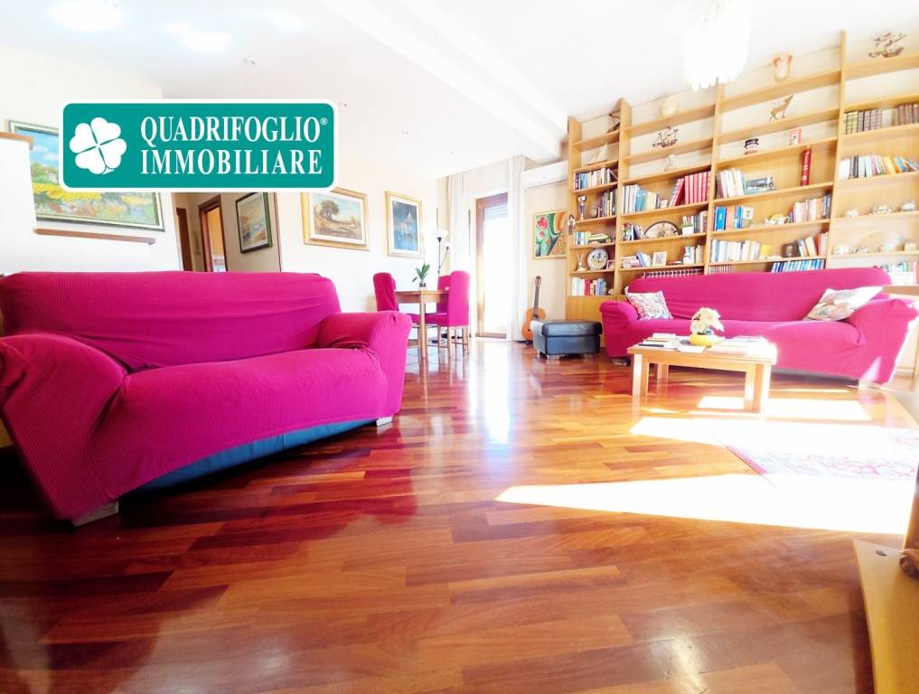 appartamento in vendita a Roma in zona Ostia