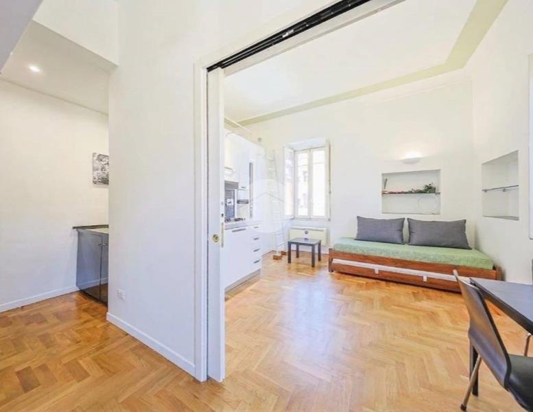 appartamento in vendita a Roma in zona Della Vittoria