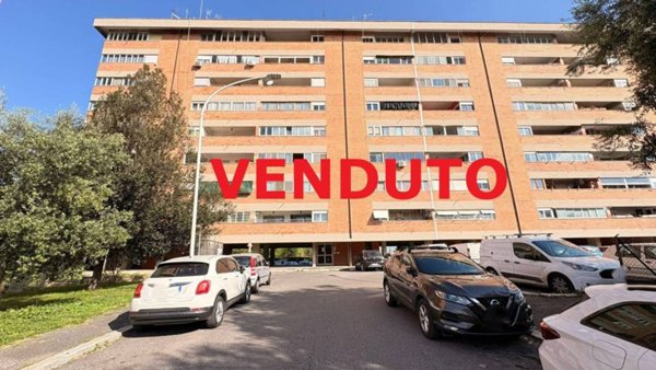 appartamento in vendita a Roma in zona Spinaceto