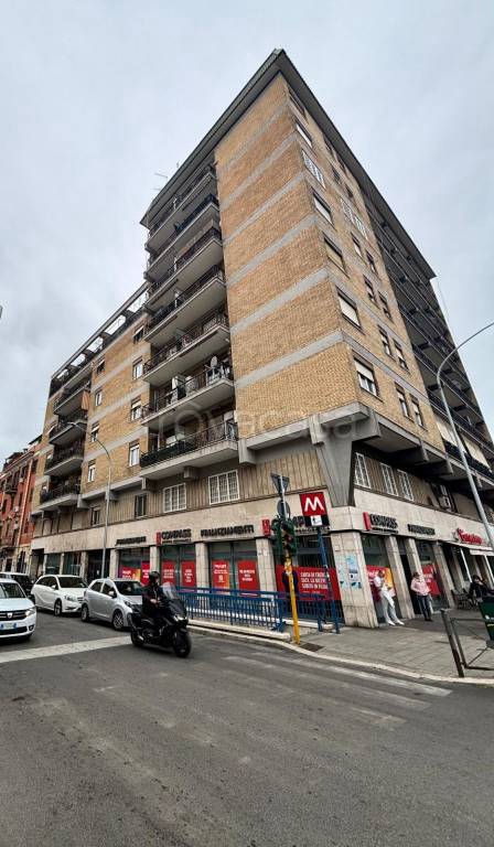 appartamento in vendita a Roma in zona Tuscolano