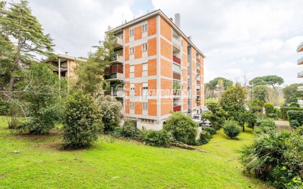appartamento in vendita a Roma in zona Torrino