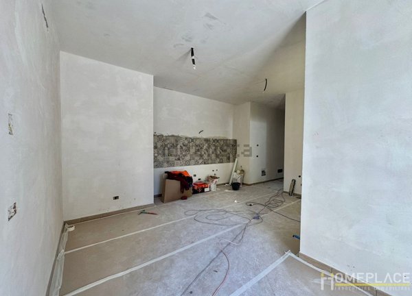 appartamento in vendita a Roma in zona Torre Angela