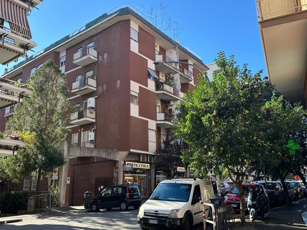 appartamento in vendita a Roma in zona Portuense