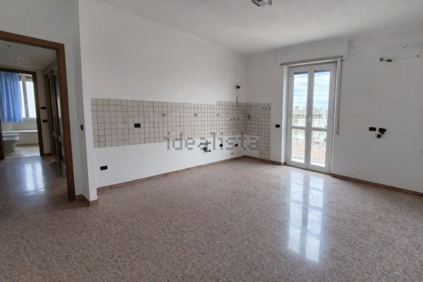 appartamento in vendita a Roma in zona Torre Maura