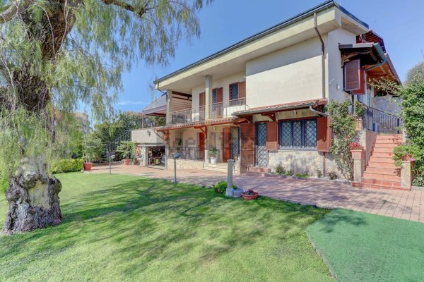 casa indipendente in vendita a Roma in zona Castel di Leva