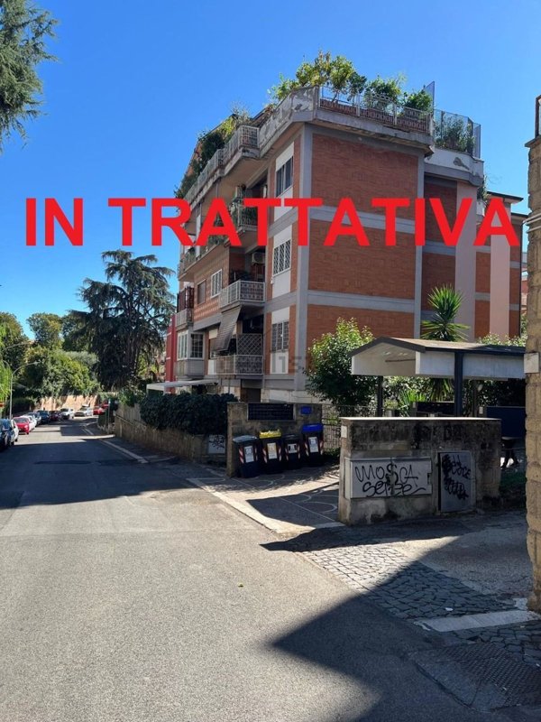 appartamento in vendita a Roma in zona Giuliano Dalmata