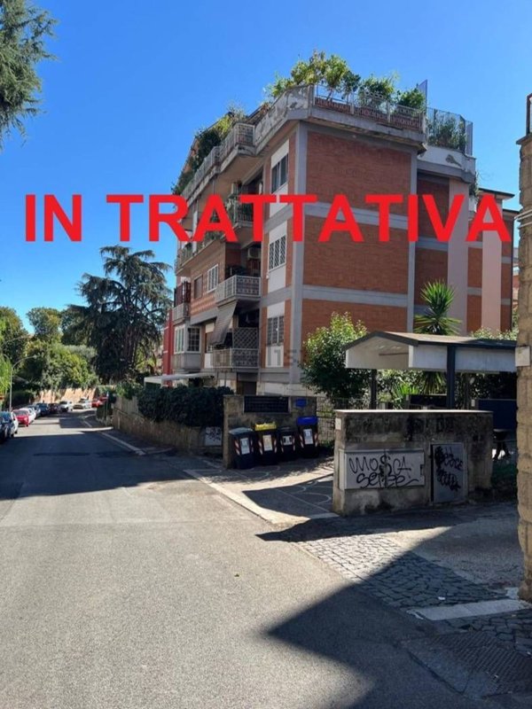 appartamento in vendita a Roma in zona Giuliano Dalmata