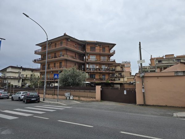 appartamento in vendita a Roma in zona Tor Vergata/Torrenova