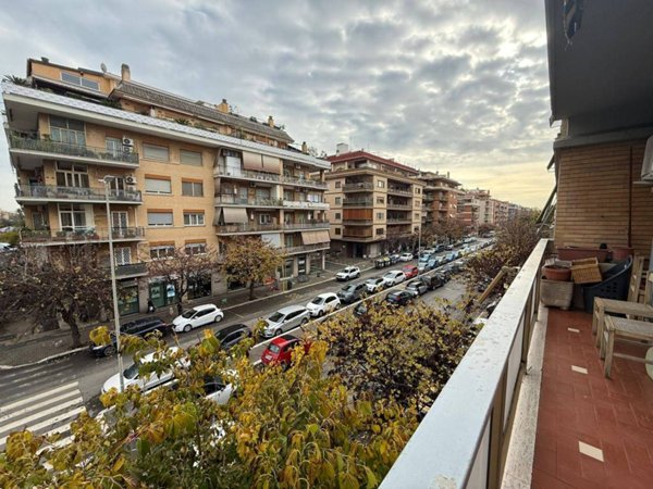 appartamento in vendita a Roma in zona Ostia