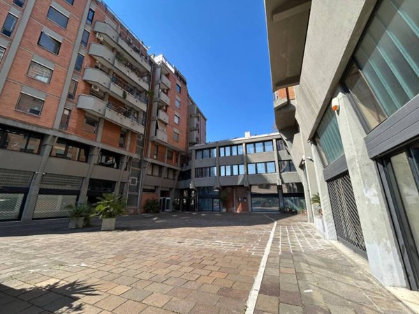 negozio in vendita a Roma in zona Portuense