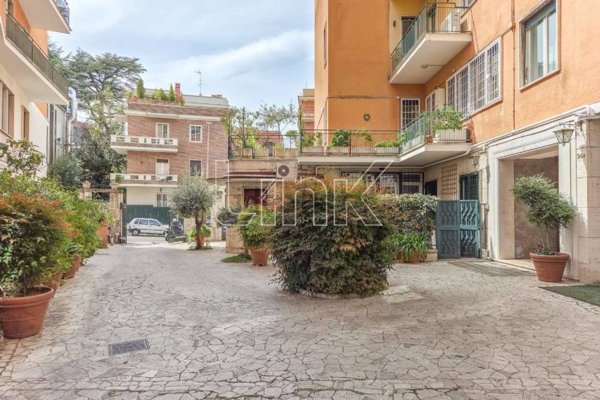 appartamento in vendita a Roma in zona Trieste