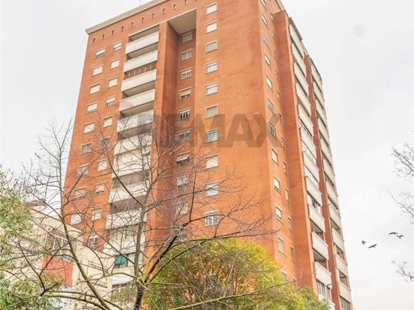 appartamento in vendita a Roma in zona Ostiense