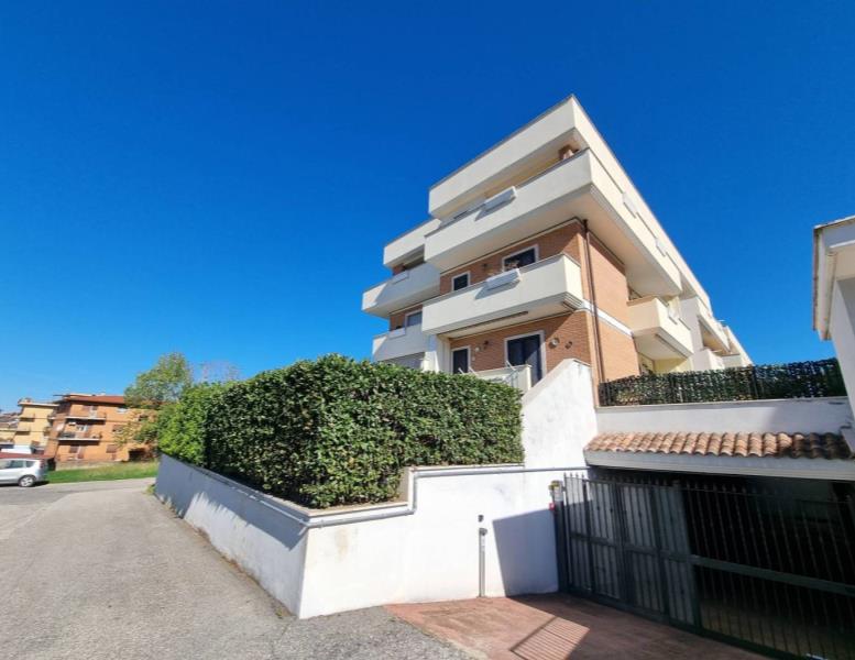 appartamento in vendita a Roma in zona Trionfale