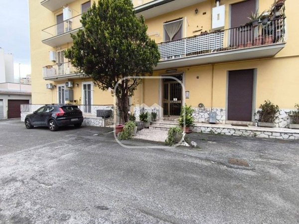 appartamento in vendita a Roma in zona Torre Maura