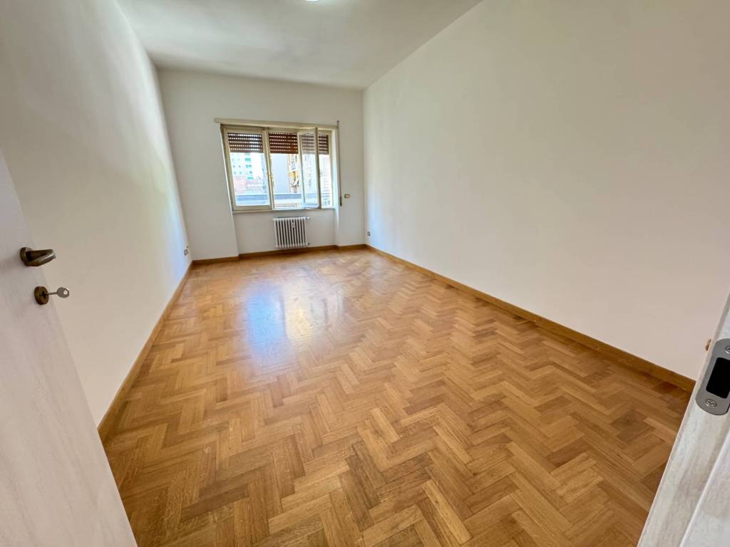 appartamento in vendita a Roma in zona Ostiense