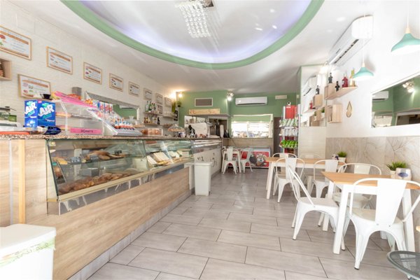 negozio in vendita a Roma in zona Trieste