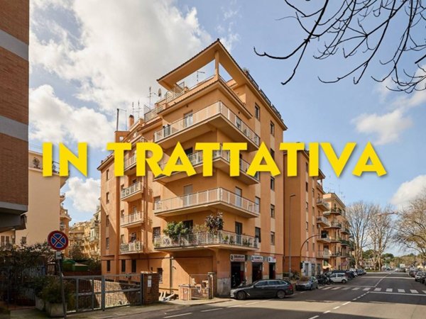 appartamento in vendita a Roma in zona Ostiense