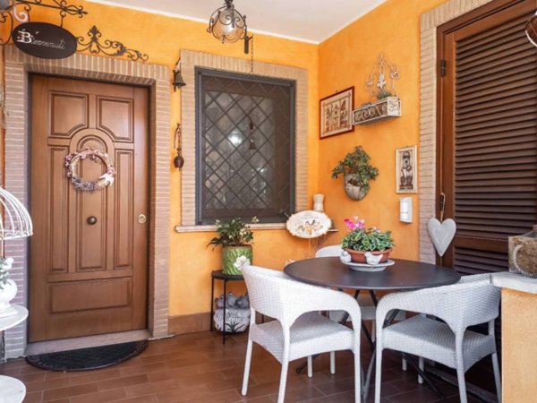 casa indipendente in vendita a Roma in zona Acilia