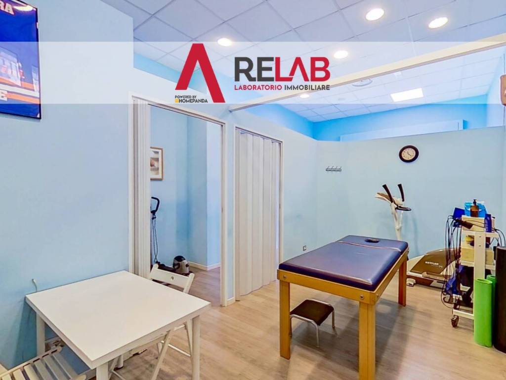 negozio in vendita a Roma in zona Ostia