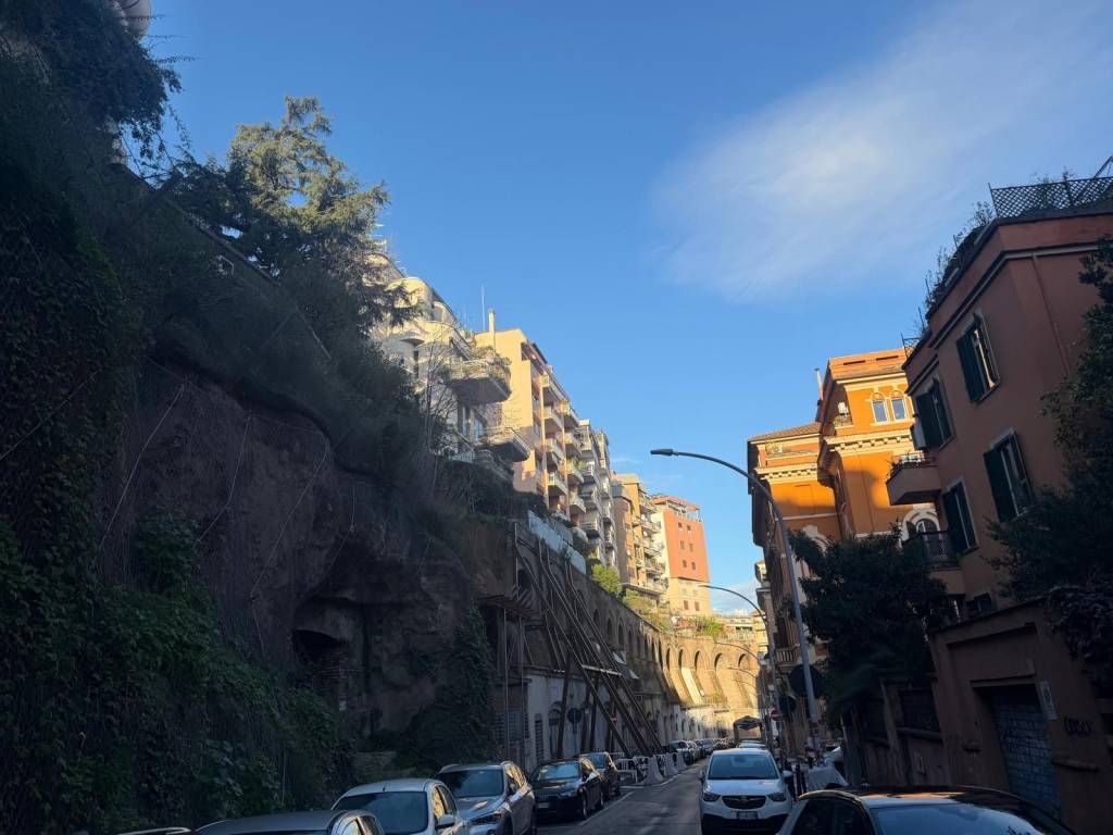appartamento in vendita a Roma in zona Gianicolense