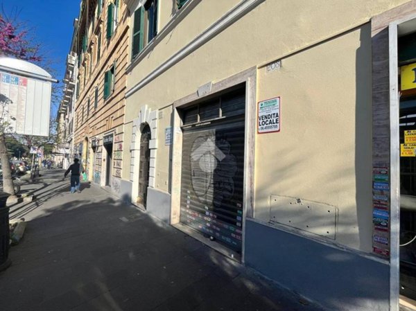 negozio in vendita a Roma in zona Tiburtino