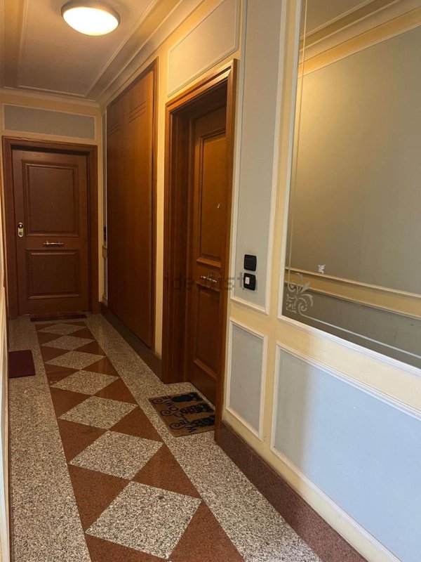 appartamento in vendita a Roma in zona Ostiense