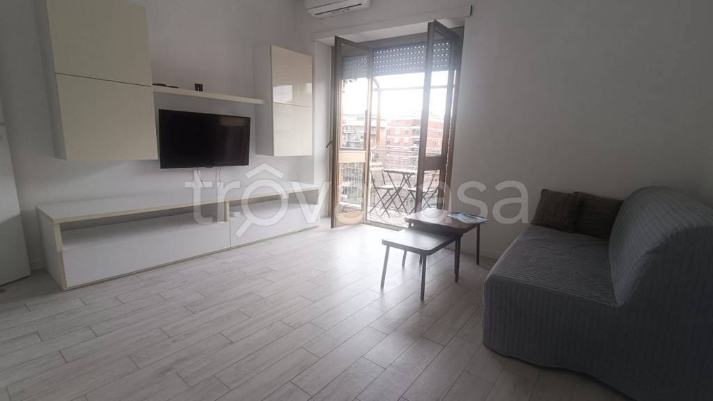 appartamento in vendita a Roma in zona Appio Claudio